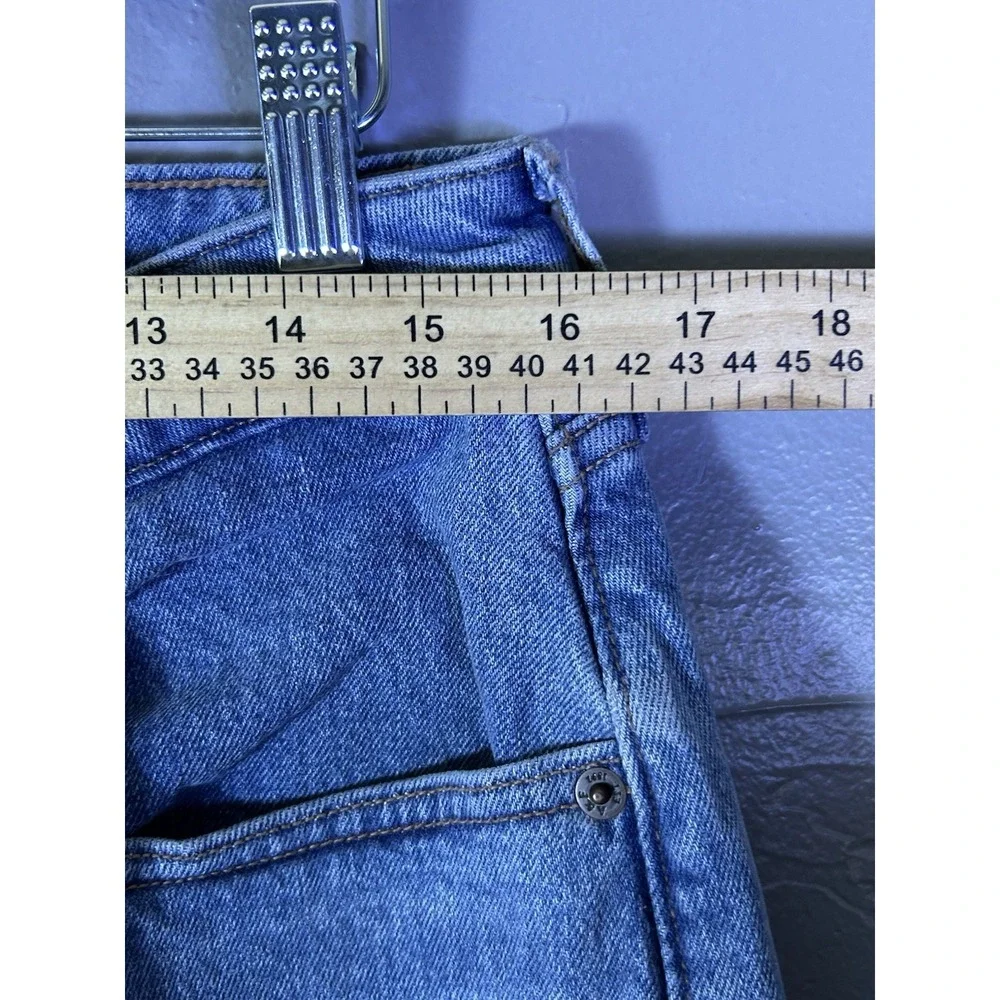 A&F High Rise 90's Relaxed Size 30 Med. Blue Color Cowboy Boot Embroidery
